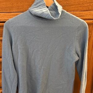 Women’s cashmere Light Blue Turtleneck Sweater
